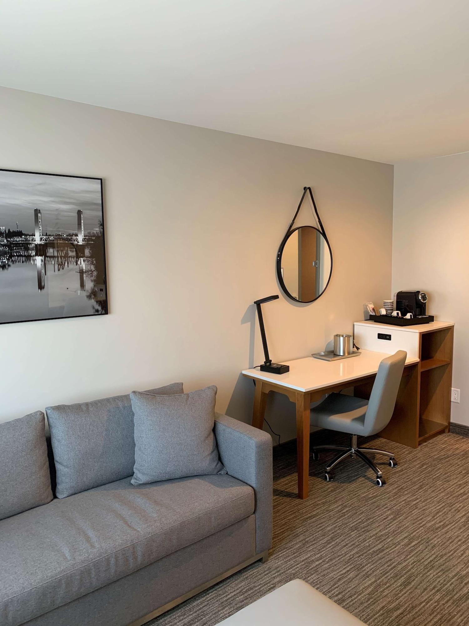 Radisson Hotel West Sacramento Exterior photo